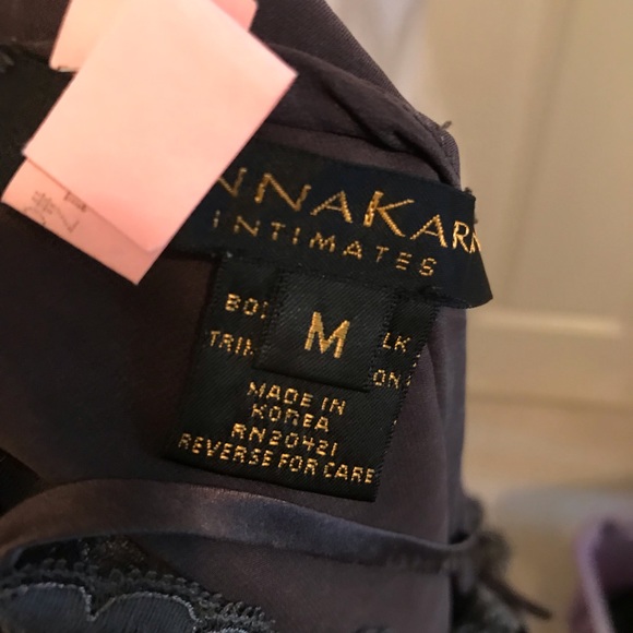 Donna Karan nightgown size M 100% silk hospital fashion show item $325 - Picture 2 of 12